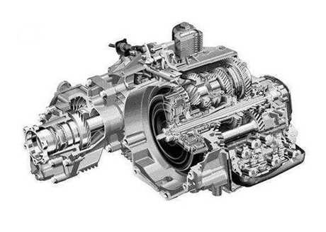 Nachdem das Chassis zerkratzt worden war, trat Öl aus dem Getriebe aus!