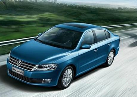 Wie ist der Zustand des Innenraums der vorderen Stoßstange des Volkswagen Lavida?